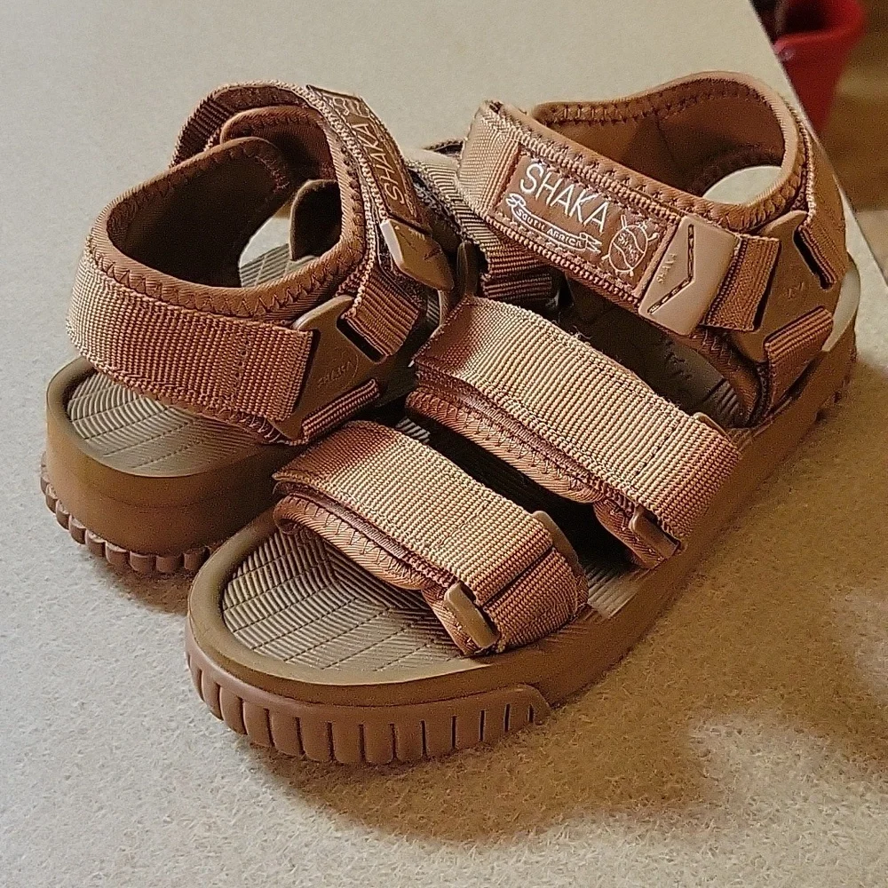 SANDALS - Picture 9 of 10